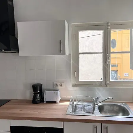 Apartment With Mezzanine In The Heart Of Old Wifi Air Conditioning
