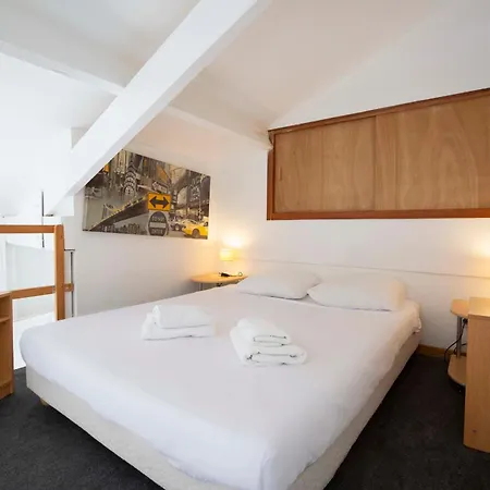 Cozy Mezzanine In Old With Wi-fi & Ac Apartamento *